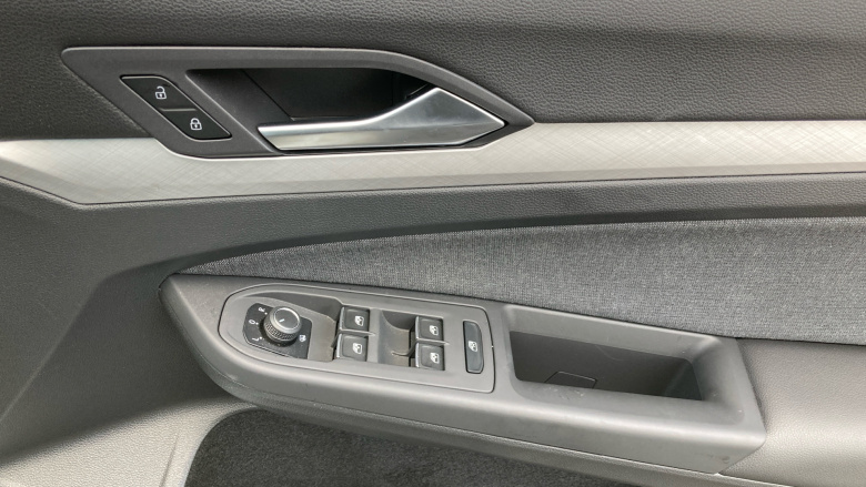 Volkswagen Golf 1.5 TSI Life 5dr Petrol Hatchback